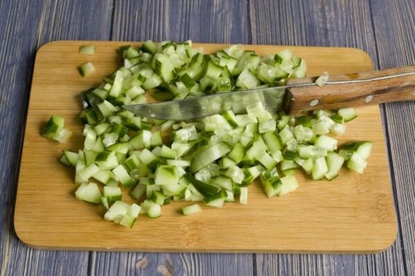 Uhorka je nízkokalorická zelenina vhodná na prípravu smoothies. 